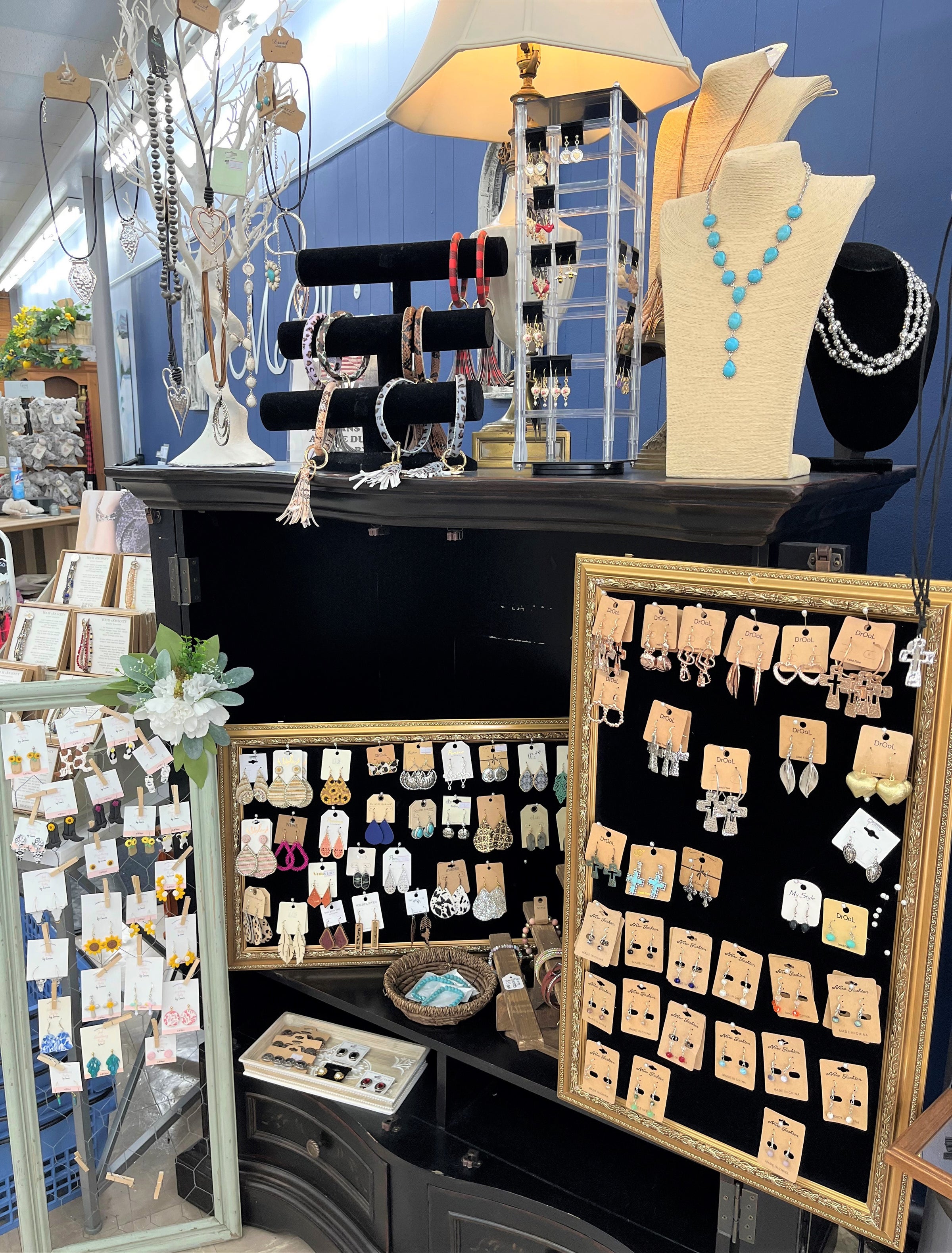 Jewelry Display Ideas for Retail